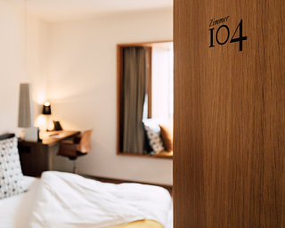 Zimmer Signature Typical Room Blue City Hotel Lemon